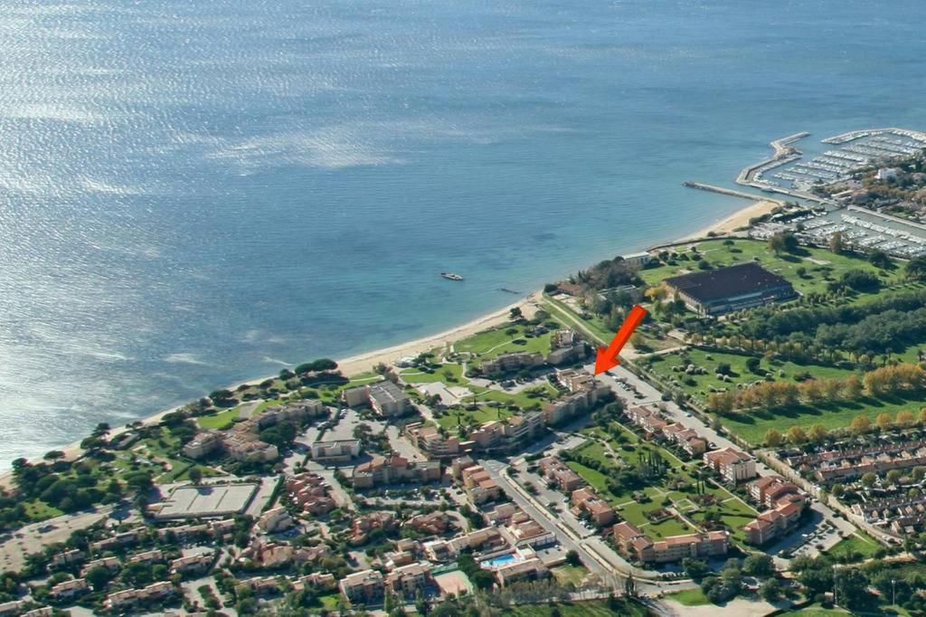 Les Locations Cinaureva « L'Argentiere » Apartment La Londe-les-Maures Exterior photo